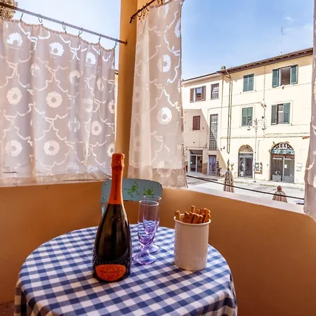 Apartment Romantic Charm In *