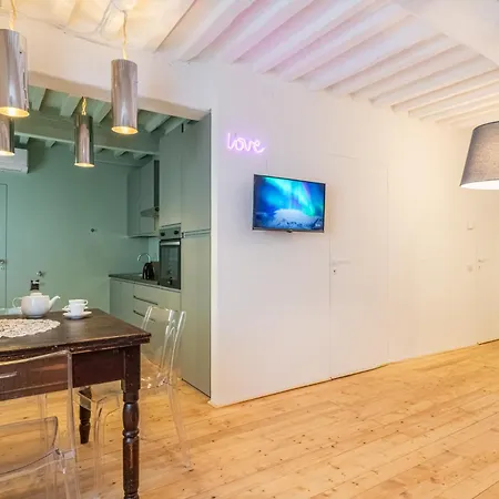 Apartment Romantic Charm In Pietrasanta